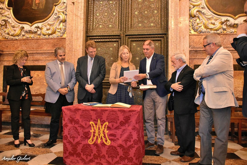 Visita de la consellera Neus Munté a la Capella de la Cinta