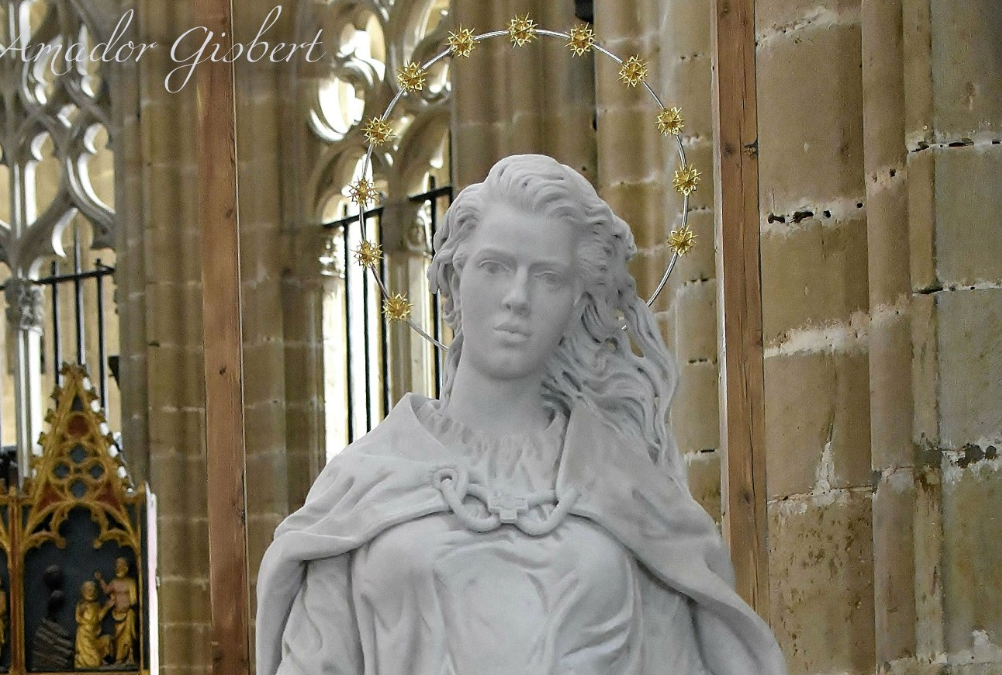 L’Arxiconfraria fa donació de l’escultura  de la Mare de Déu de la Cinta al Capítol Catedralici que s’encarregarà de la seva col·locació a la façana de la Catedral