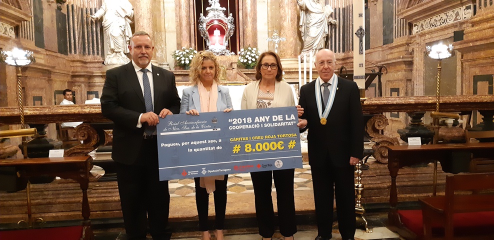 L’Arxiconfraria de la Cinta lliura 8.000 euros  a  Càritas i Creu Roja Tortosa de la  campanya de la cooperació i solidaritat